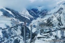 新疆乌尉高速后峡2号大桥_1_房车租赁骆驼刺杨_来自小红书网页版.jpg