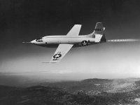 Bell_X-1_46-062_(in_flight).jpg