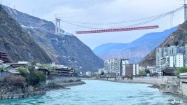 泸定县城上空的天路——川藏铁路_1_空空如也_来自小红书网页版.jpg