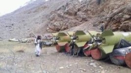 new-photos-of-the-taliban-and-their-seized-scud-missiles-in-v0-wzerh2sv28n81.jpg