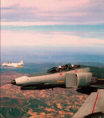 F-4E ve T-33.png