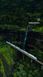 chasing-vande-bharat-through-western-ghats-of-maharashtra-v0-cnV4MHh2aDBmaGRkMVnIrVVsTtbW7qzX...jpeg