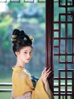 ''云鬓花颜金步摇,黄墙光影映唐衫''｜苏州_1_梨花写真馆_来自小红书网页版.jpg