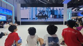 带娃打卡2026世界机器人大会_8_貓頭鷹_来自小红书网页版.jpg