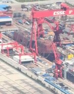 PLN strange new vessel - not a Type 076 - 数性体.jpg