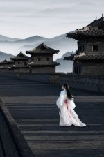大同古城墙 _ 一袭白衣，踏雪而至_1_予她唐复原华严寺旅拍_来自小红书网页版.jpg