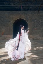 西安清冷风战国袍：阳光下，是自由的仙🌸_3_西安摄影师慕辰_来自小红书网页版.jpg