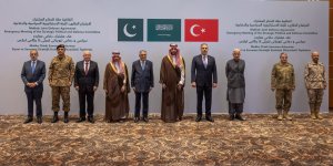 HT4enHcWsAIZa9K.jpg