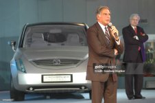 ratan-tata-with-fiat-chief-executive-sergio-marchionne[1].jpg