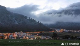 调整大小 7ae57fdbgy1hl8cwygui5j20u00h8jyj.jpg