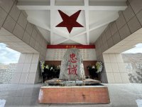 进藏day14-中国海拔第一高烈士陵园_5_独立摄影师 肖潇-旅行篇_来自小红书网页版.jpg