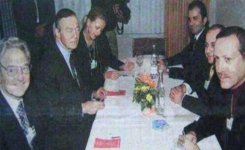 fotografin-erdogan-ve-sorosu-ayni-masada-gosterdigi-iddiasi.jpg