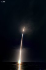2024年12月19日18时18分，在山东附近海域，谷神星一号海射型遥四运载火箭发射.jpg